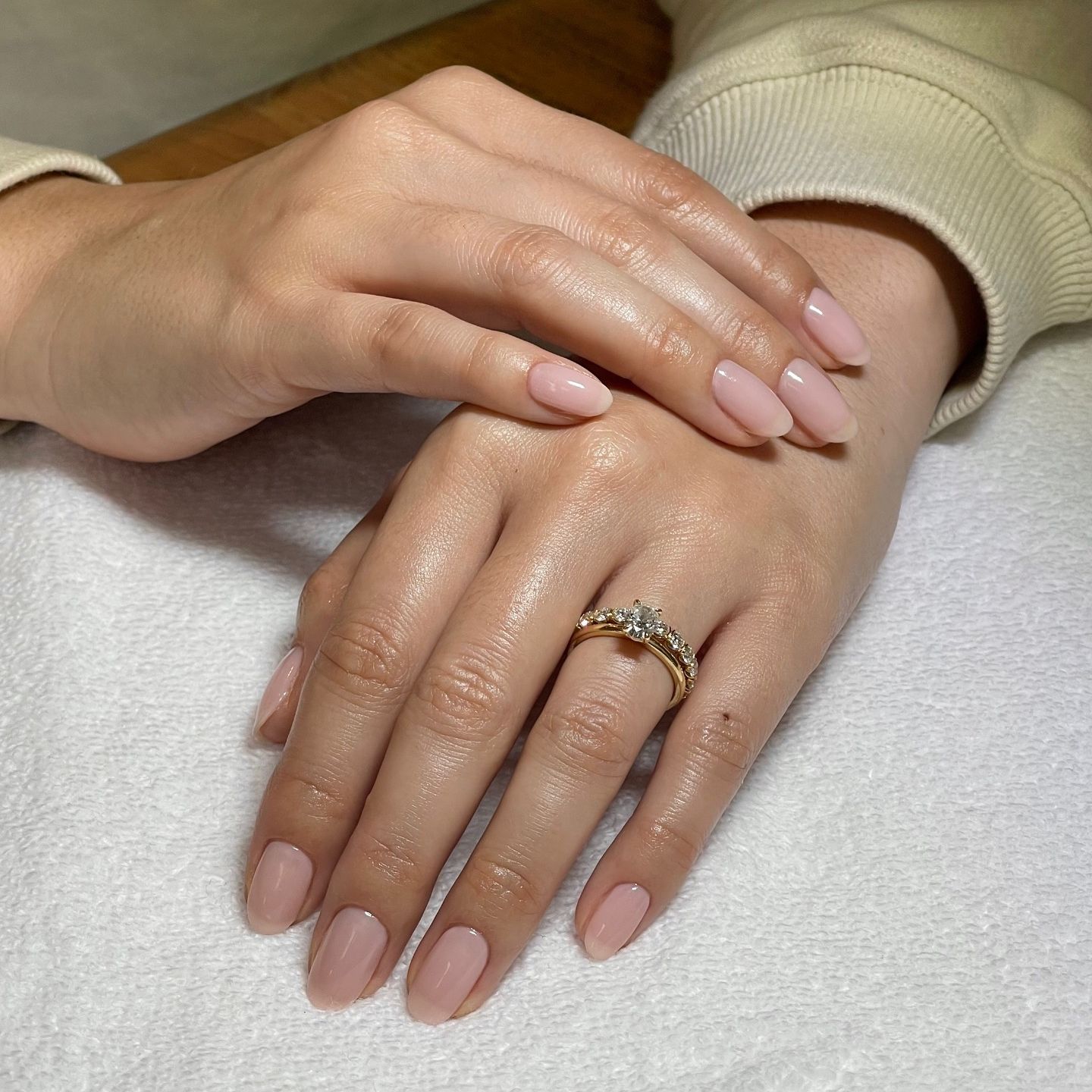 Chiffon Nails Are The New Celebrity Go-To