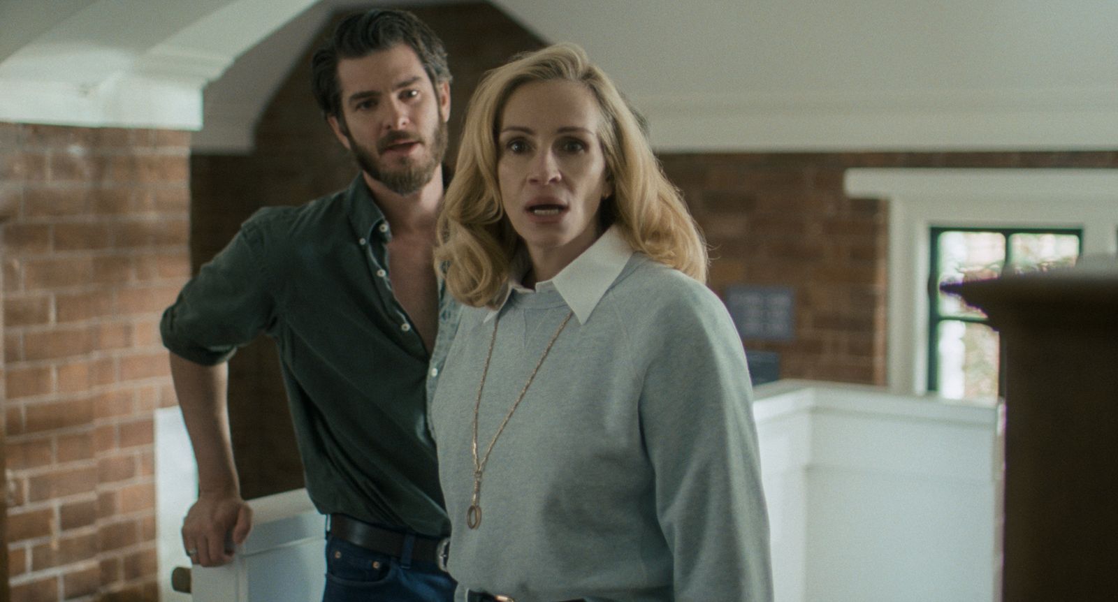 Image may contain Julia Roberts Andrew Garfield Accessories Jewelry Necklace Blonde Hair Person Pendant and Adult